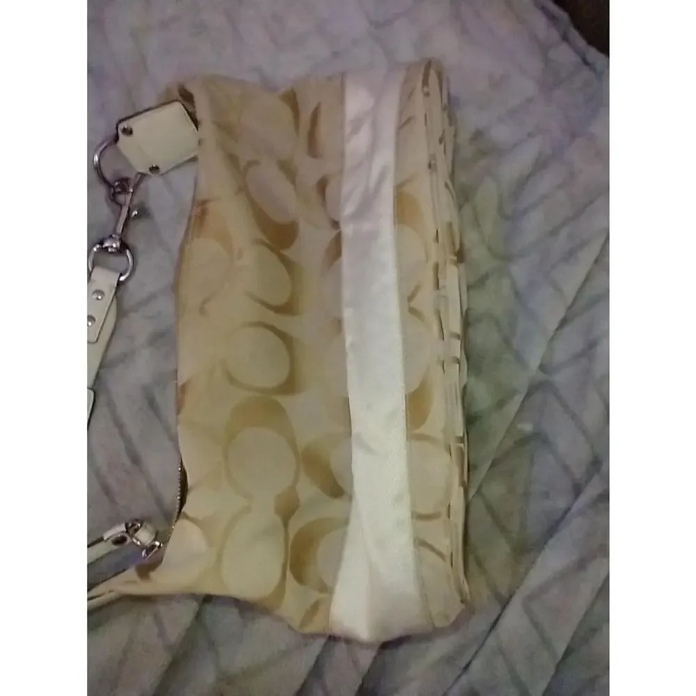 Coach beige hobo bag - Picture 7 of 10